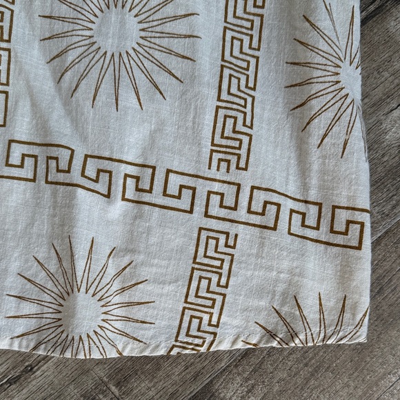 Petal & Pup Penny Cream Gold-tone Sun Geo Patterned Matching Shirt Short Set - Picture 8 of 16